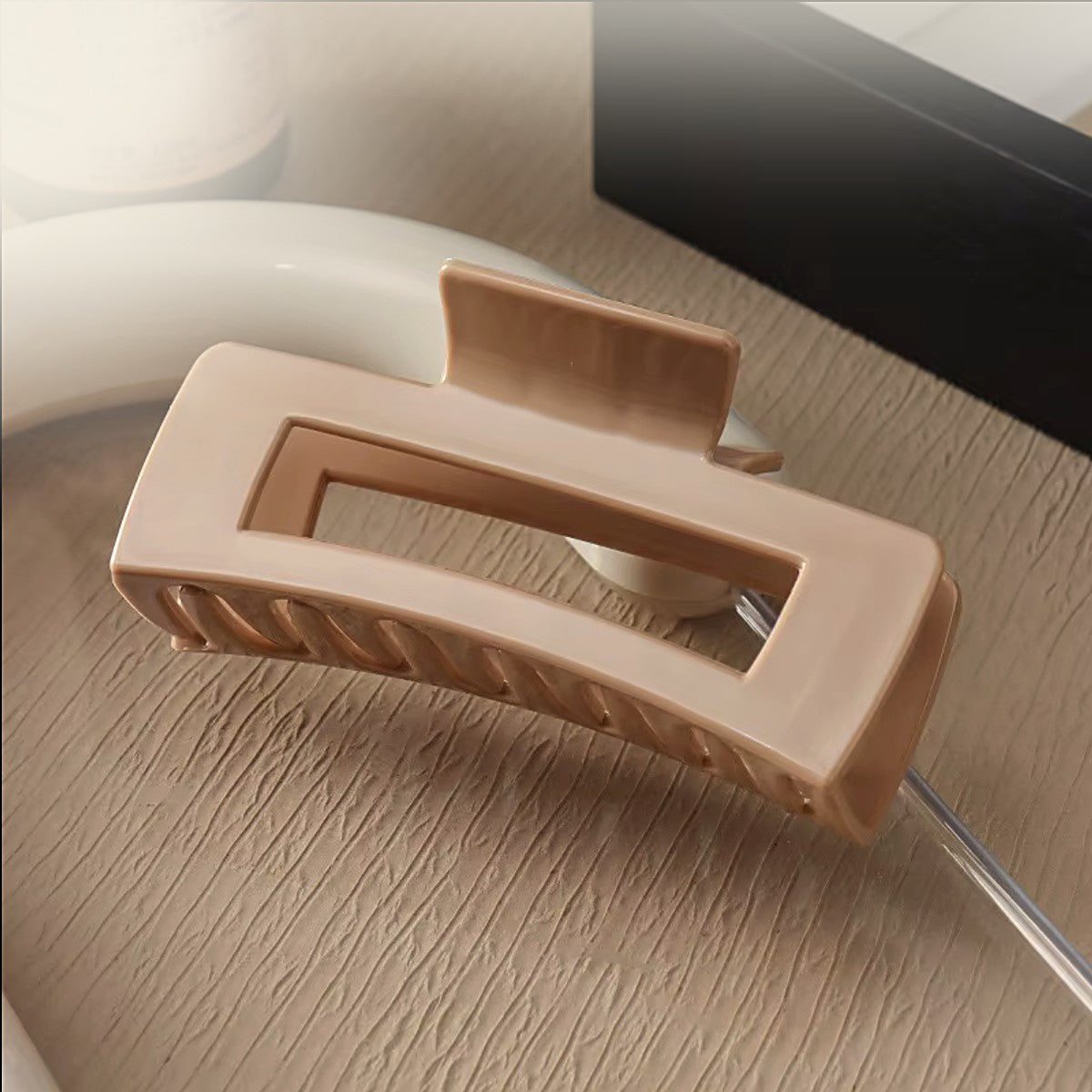 Melloclaw claw clip in Caramel