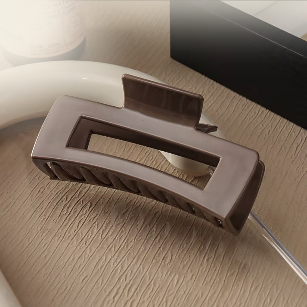 Melloclaw claw clip in Mocha